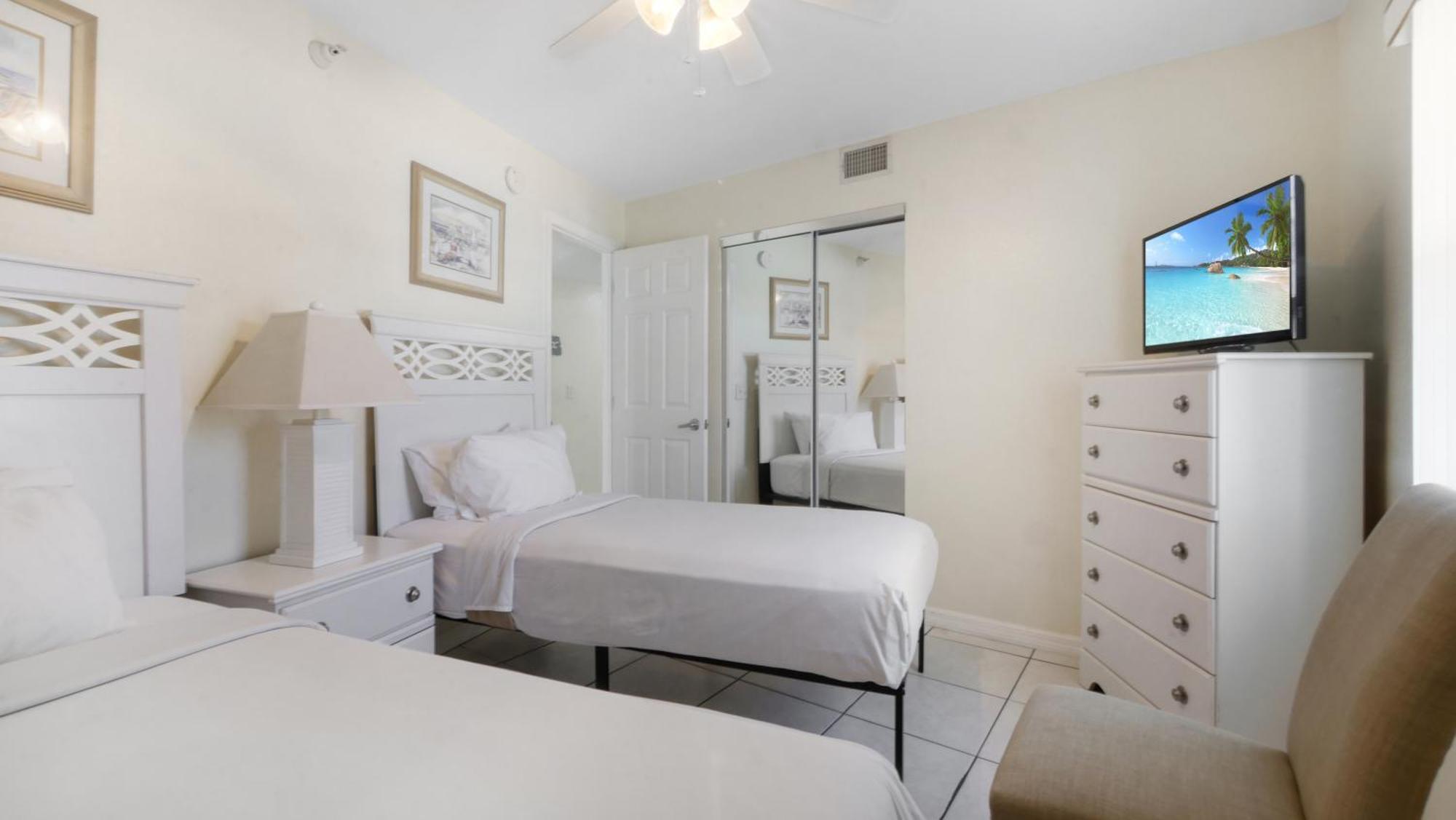 South Beach Oceanfront Resort St. Pete Beach Exterior foto